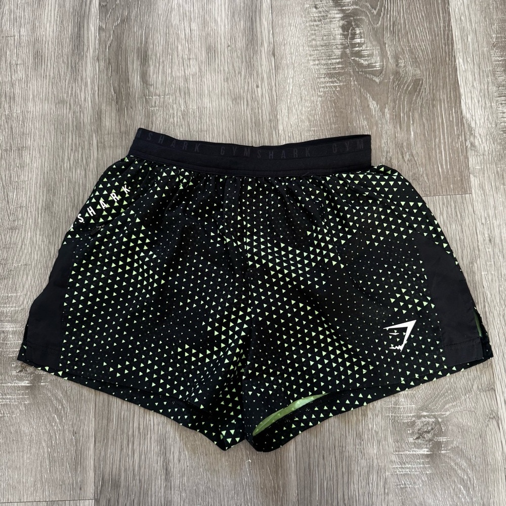 Gymshark Women's Neon Green & Black Elastic Waist Athletic Shorts Size XS